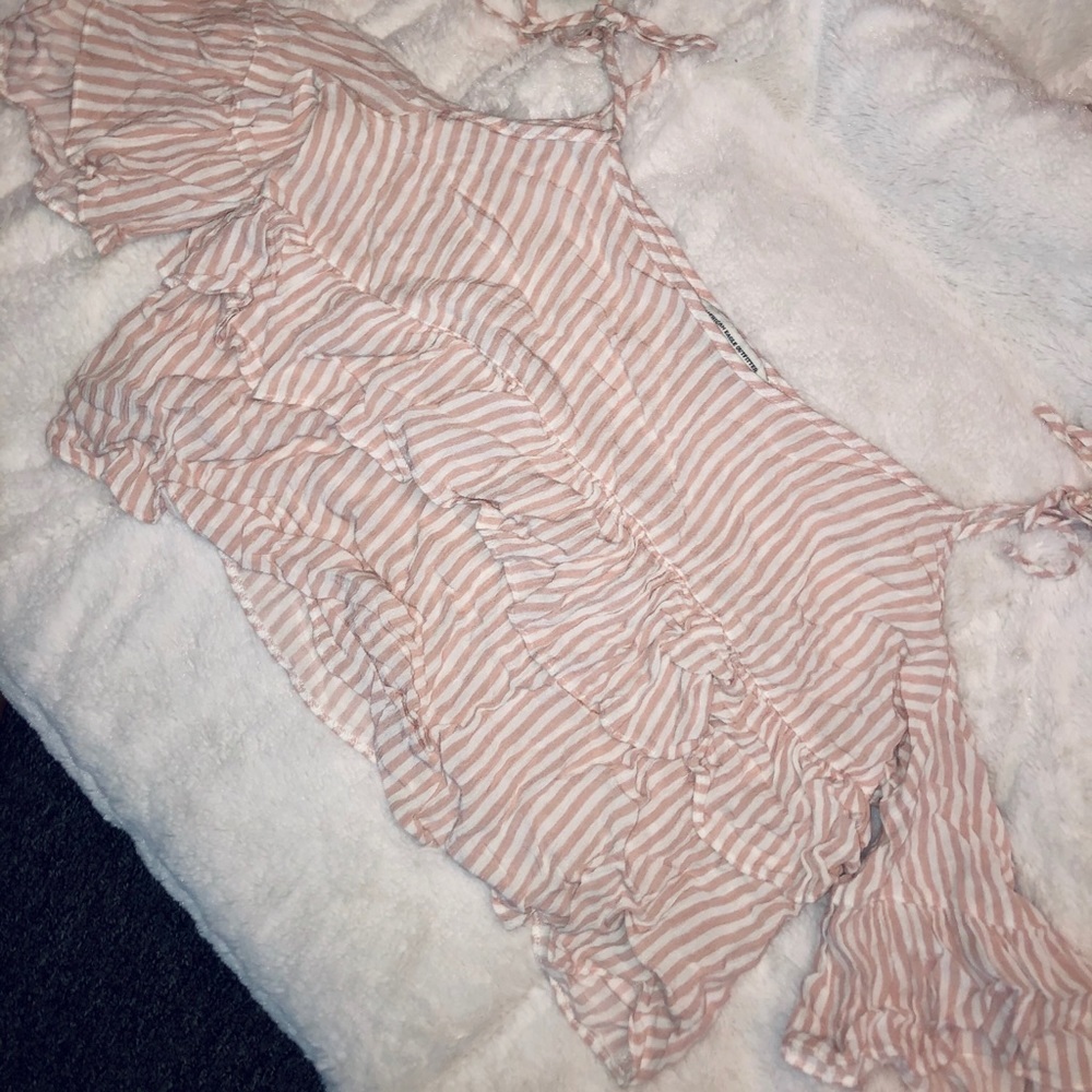 American eagle Pink and white open shoulder blouse